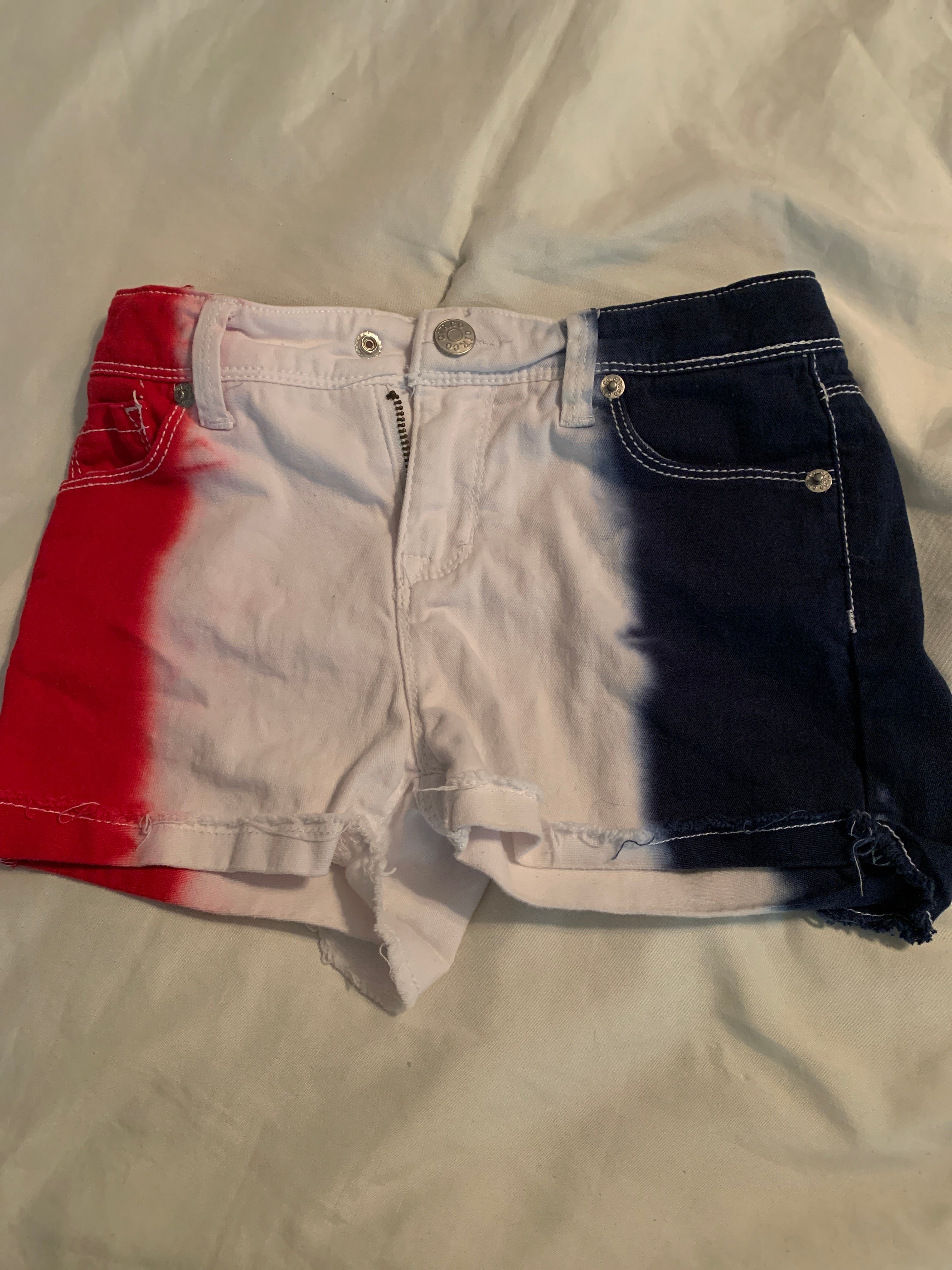 Check small Red white and blue shorts