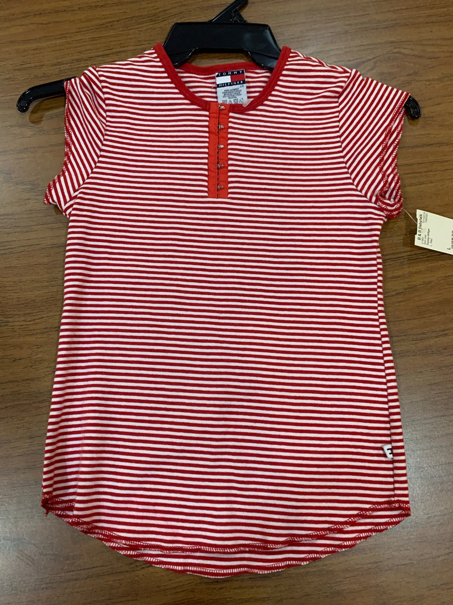 Resale Tommy Hilfigerred stripes youth large