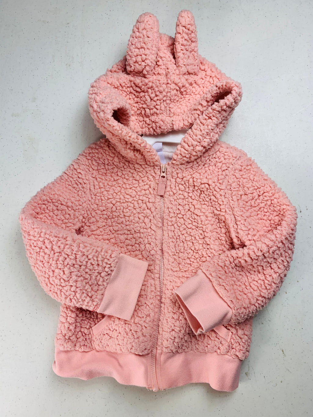 Resale fuzzy pink bunny jacket 2T 🧵